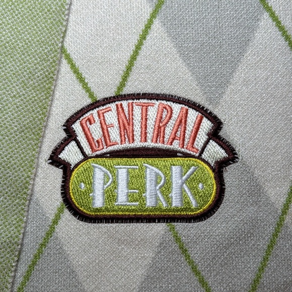 F•R•I•E•N•D•S Central Perk Argyle Cardigan Sweater Size L - Picture 5 of 13